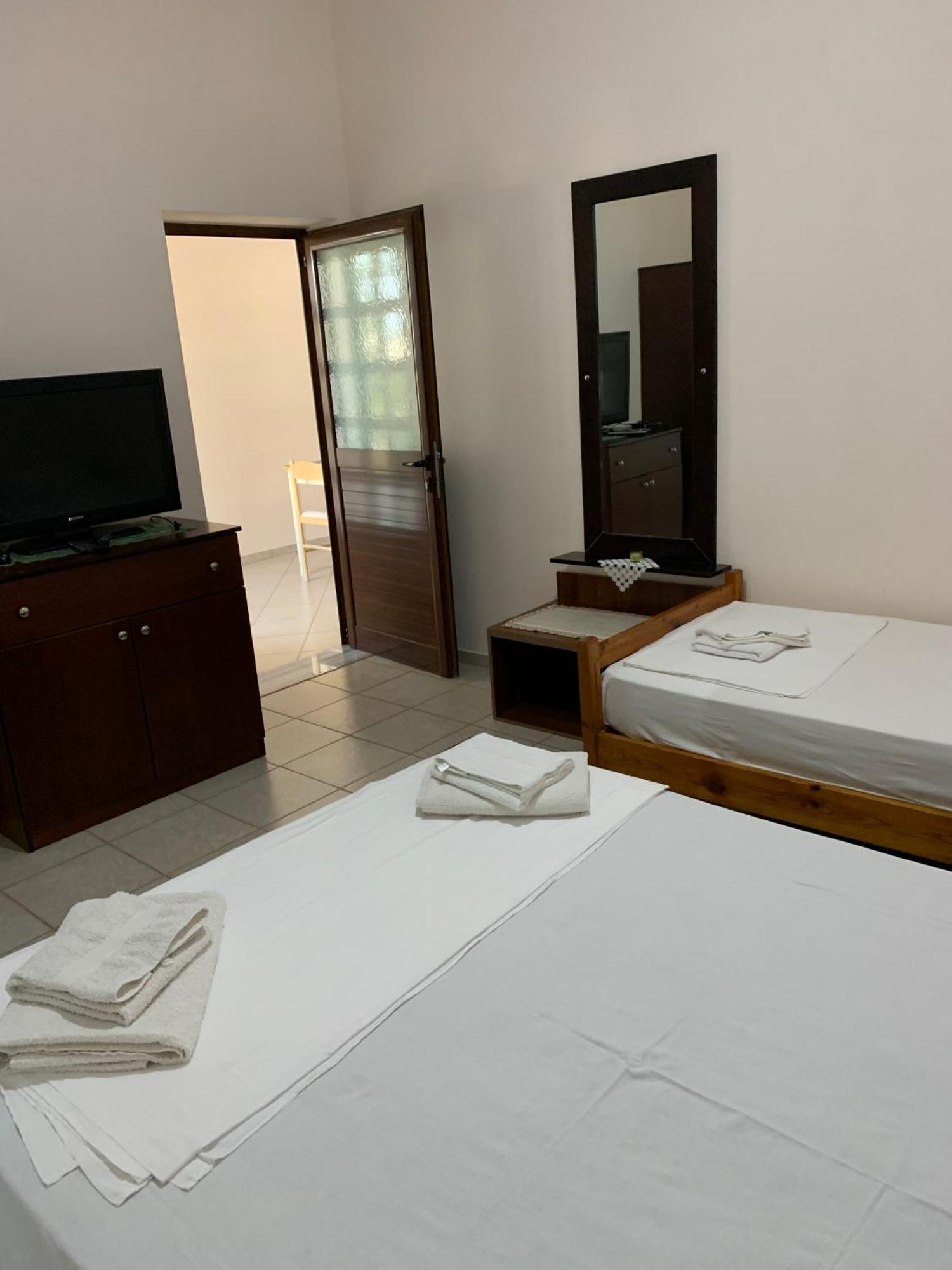 Ylli Cunaj Apartments Σαράντα Εξωτερικό φωτογραφία